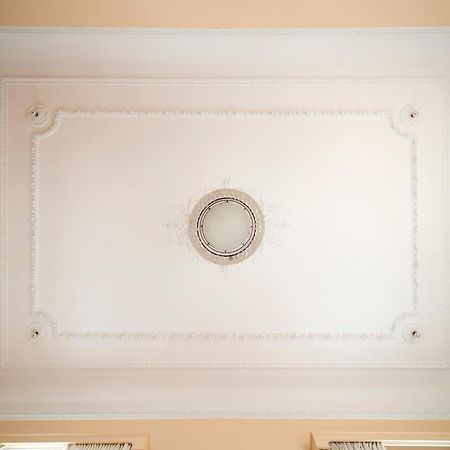Вилла The White House In Plaka By Jj Hospitality Афины Экстерьер фото